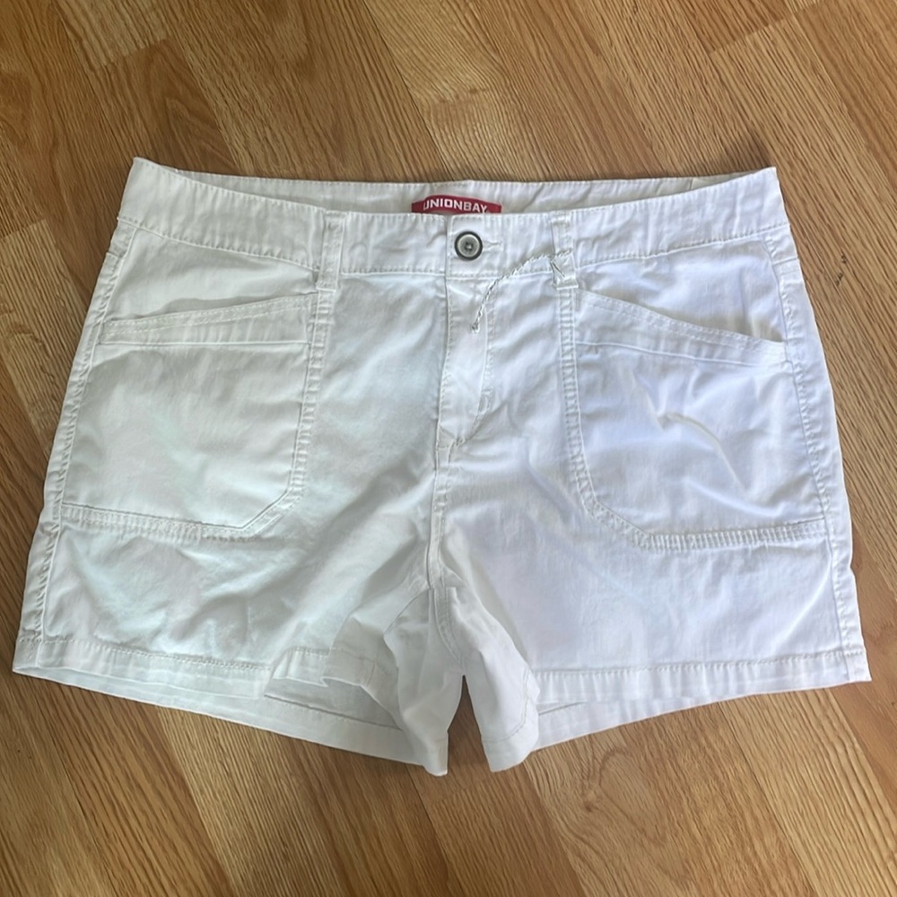 Union Bay Delaney twill shorts.